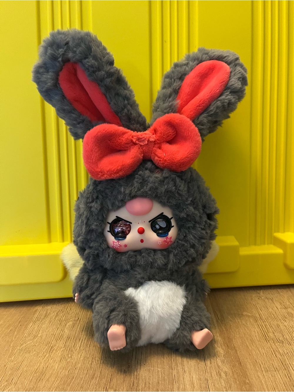 Baby Three Lily Rabbit V2 Grey Daisy Angry Crying Eyes Heterochromia Glitter Eye
